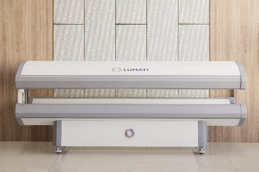 Lumati Pro10 PBM light bed in an office space